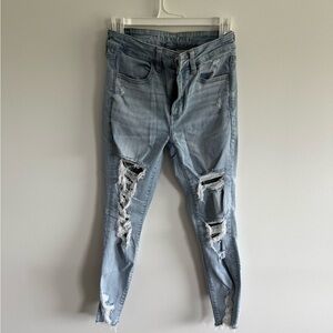 American Eagle Outfitters Light Blue Women’s Distressed Skinny Jeans
